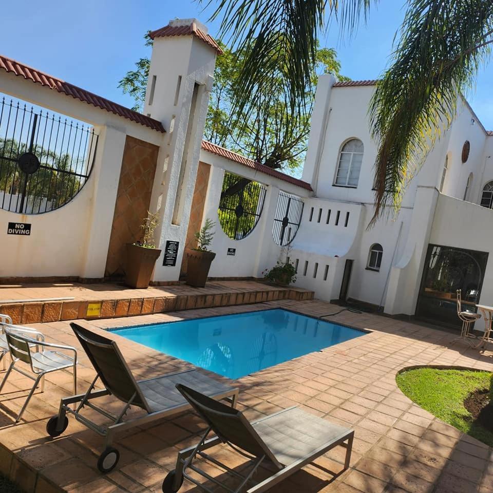 Casa Grande Guest Lodge Brits Eksteriør bilde